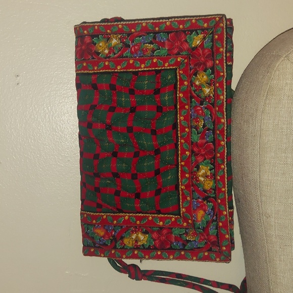 Vera Bradley Handbags - Vera Bradley Holiday 95 Elite Shoulder Crossbody Bag